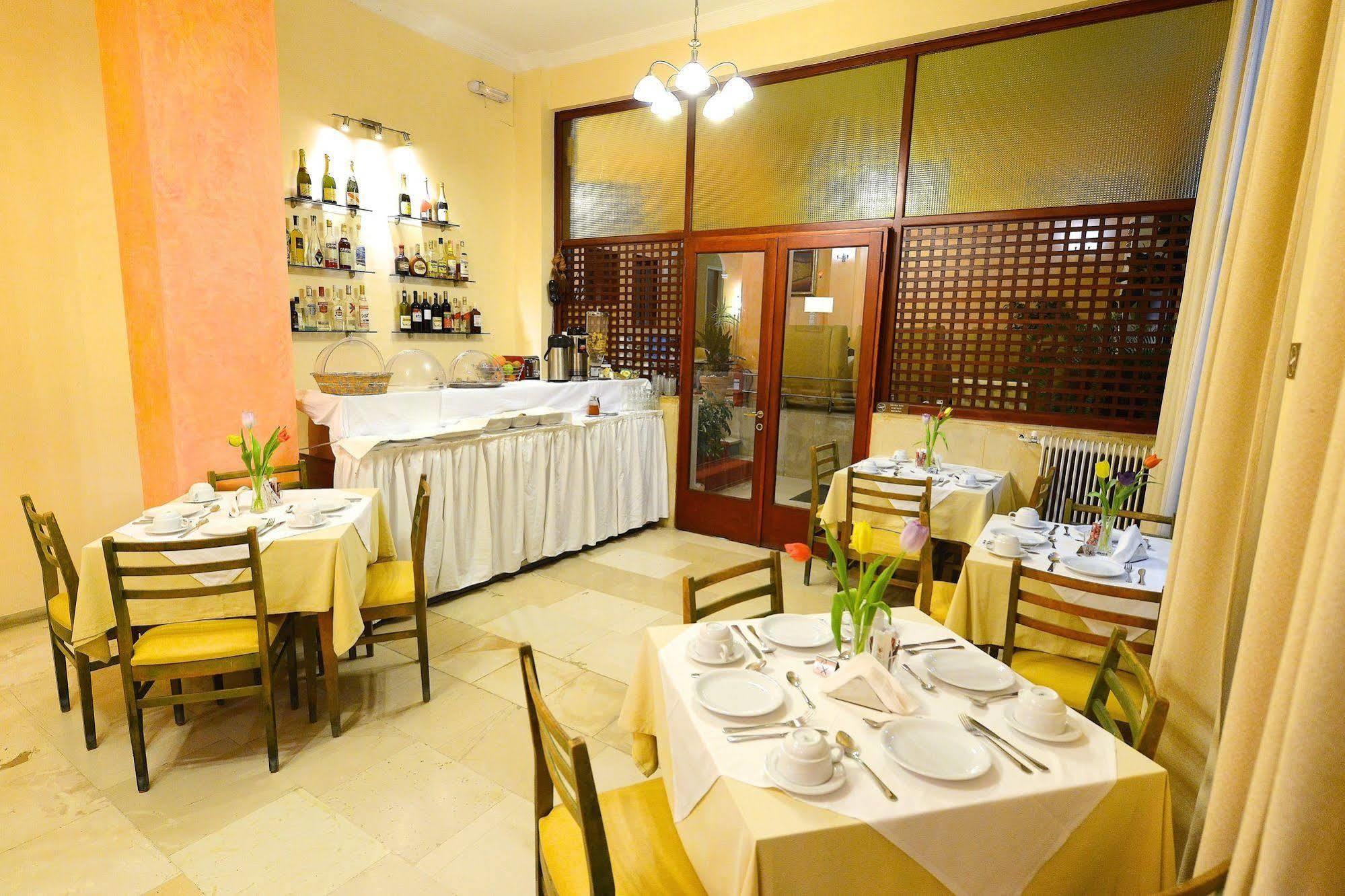 Hotel Dalia Corfu  Eksteriør billede